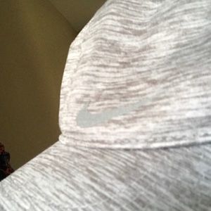 Kids Nike hat pink gray size 4-6